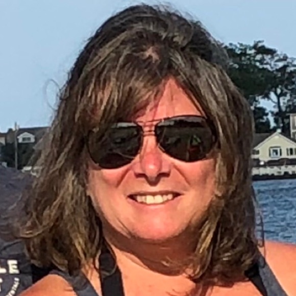 Meet your Posher, Pauline - Picture 1 of 1